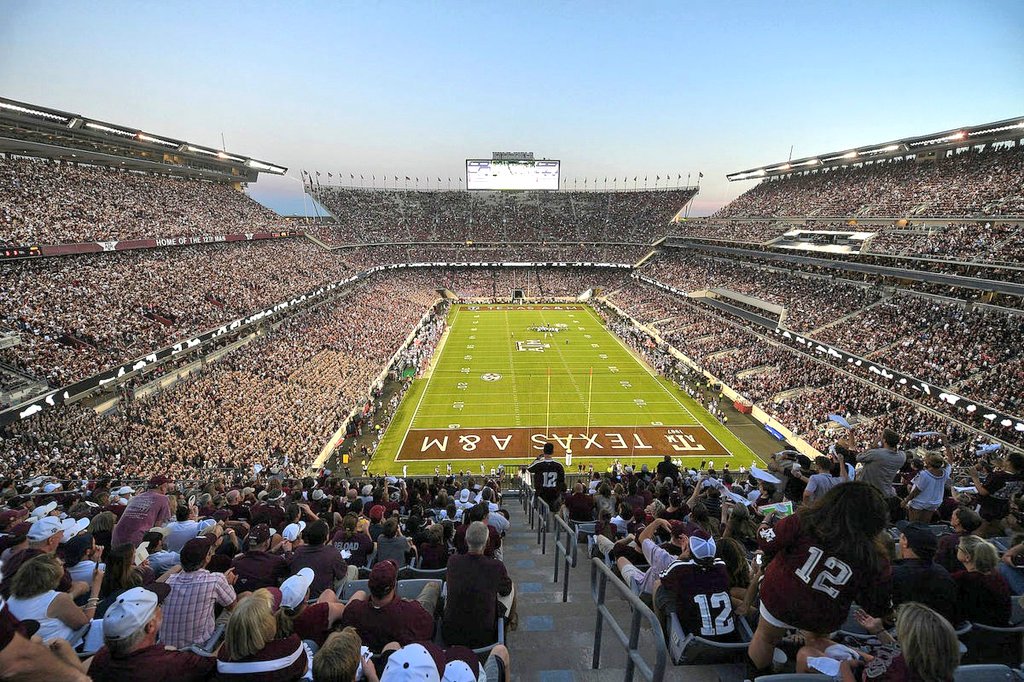 Best Colleges tweet media