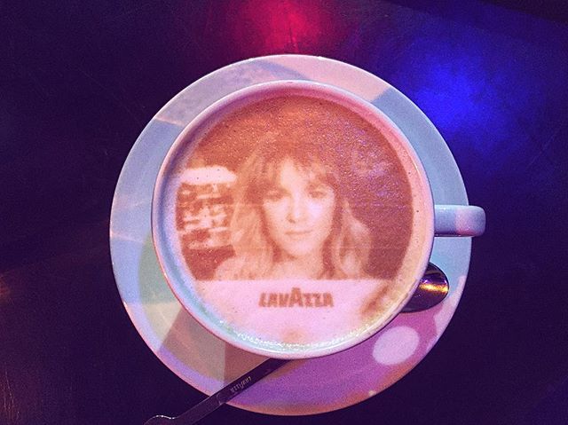 sipsterwine's tweet photo. From now on, only cappuccinos with my face on them. Thanks @lavazzausa .
.
.
.
.
#cappuccino #cappucinoart #lavazza #oscarparty #jimmykimmel #thelot #oscars2018 #oscars #coffee #sipsters #sipster https://t.co/z6aNi4ey5L https://t.co/ZBdKnP1uRW