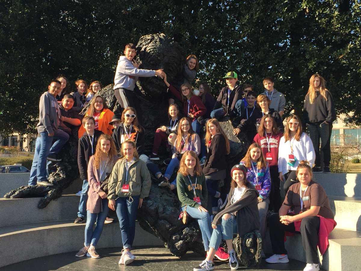 sarahgmabery's tweet photo. Albert Einstein Statue https://t.co/2yj0d7oAdI