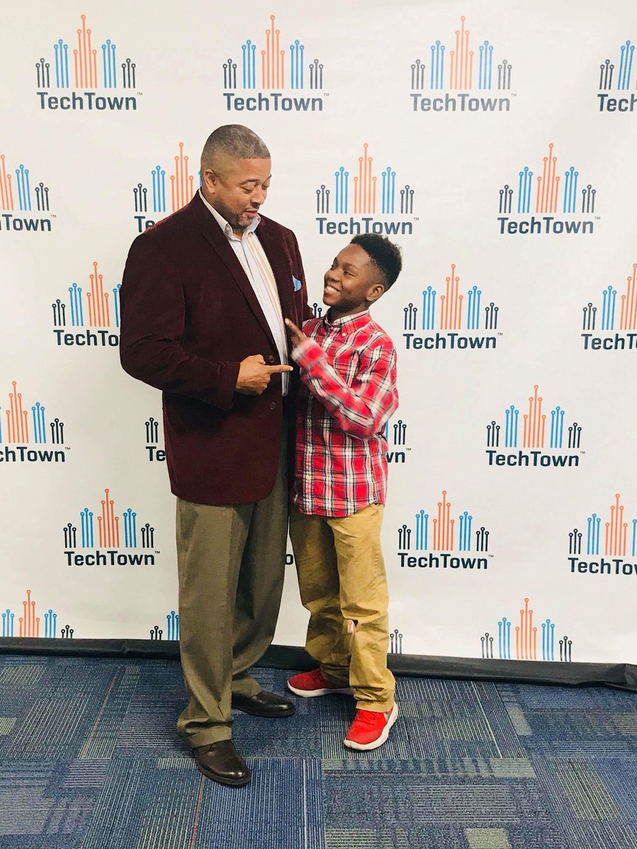 MSiworkforce's tweet photo. MSi &amp; the CWE are excited to celebrate the TechTown Chattanooga, Tech Workforce Program 2.0 Graduates! 
Congrats on a job well done!

For info on speaking with these motivated graduates, contact our team today @MSiworkforce 
We. Are. Workforce.
#msiworkforce
#cha
@MsDCLowe https://t.co/5deJTGM8C1