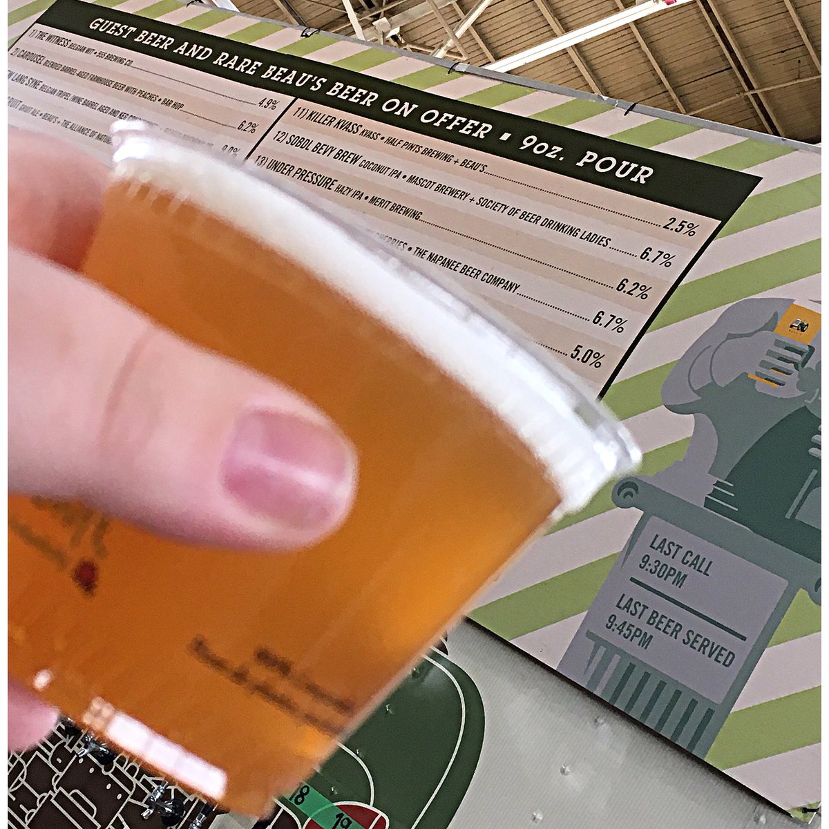ladiesdrinkbeer's tweet photo. We spy a #bevybrew! Mmmm our #coconutipa with @mascotbrewery ๐ป
#cheers #ladiesdrinkbeer #BeausStPats https://t.co/Kgm4A0vlBv