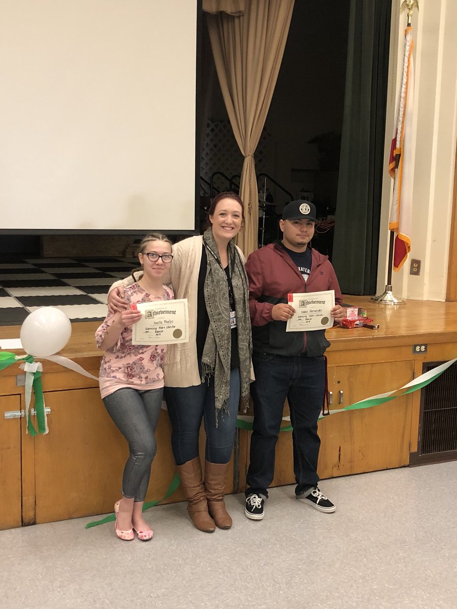 KatyKazi's tweet photo. #proudprincipal moment #attendancematters #studentleaders18 #teacherof the session at Maple HS #greatstaff #greatschool #greatkids @lusdedtech @msinstagrahm @pjpulosfusd @rpv805 @rapsa https://t.co/tSv6rSxxSc