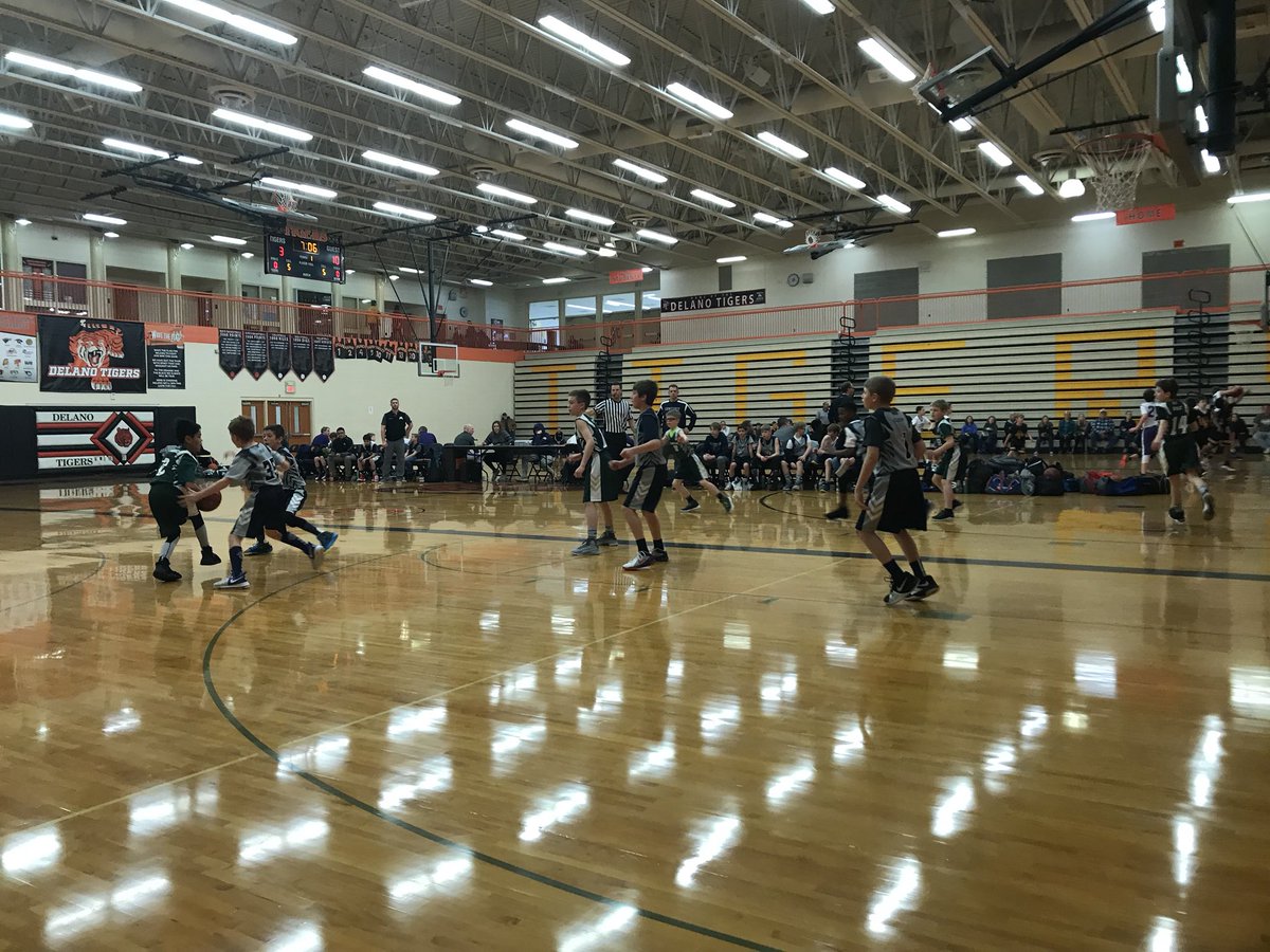 c_e_haakenson's tweet photo. Drove all the way to Delano to play some cross-town b-ball. Spartan WIN this time. We’ll be watching this play out for another 7 years! #rivalsonthecourt #friendsinreallife #thisincludestheparents #statebball @jhaaken https://t.co/o2viItYDVP