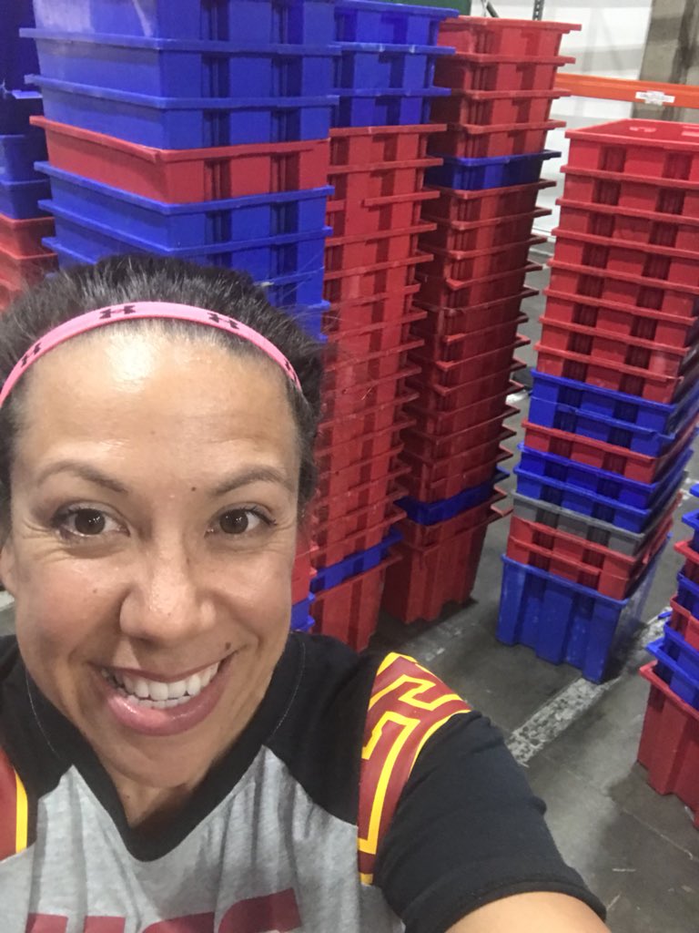 DawnQSantiago's tweet image. ❤️💛❤️💛 morning well spent! #SCervice @USCAlumni  #FightOn