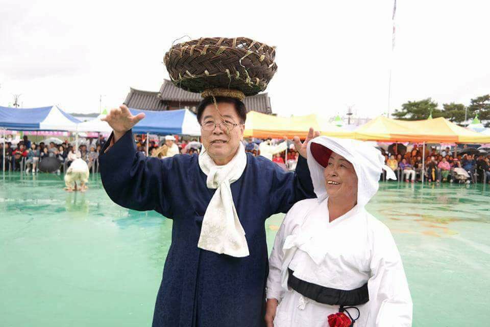 경제도지사 김광림 CF 인물편 youtu.be/zAWIfe3d_Zo - <a href="/YouTube/">YouTube</a>