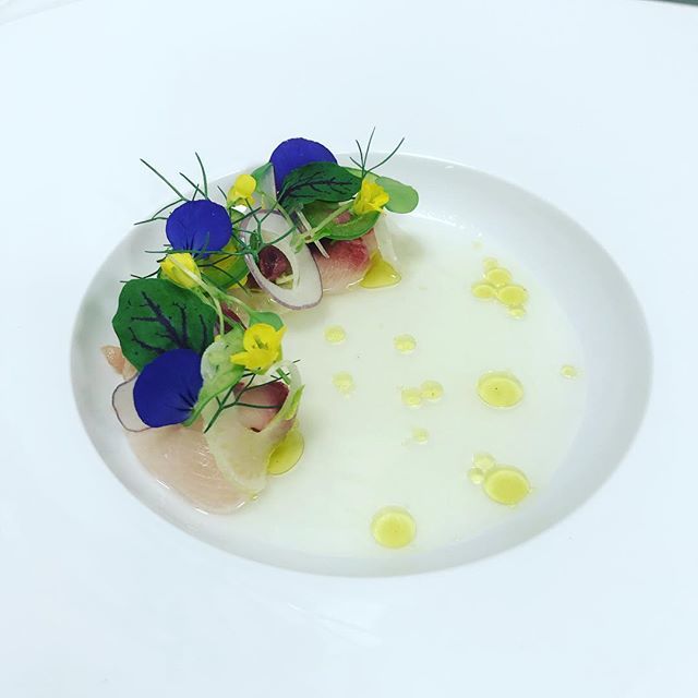 Chef_Ray_C's tweet photo. Hamachi crudo....fennel, mustard, jalapeño, lime#stlchef#chefsroll#brightness#gastroart#feastgramstl#newfood#chefsplateform#fire#chefstalk#foodiestl https://t.co/nlP7jzViKW https://t.co/YL6bQD76az