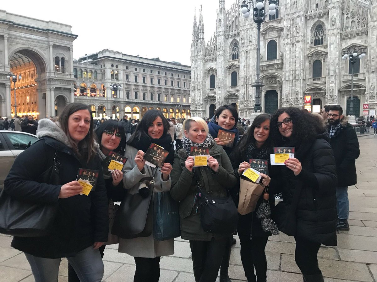 LauP983's tweet photo. É sempre un’emozione un tuo abbraccio @NekOfficial . Oggi é stato breve ma super intenso! Grazie!!! Ti vogliamo bene!!! ❤️@FRobbioni @nyco83 @IleniaNek @GrazianaMass @LaurettaNovara https://t.co/X5qeXx4xyA