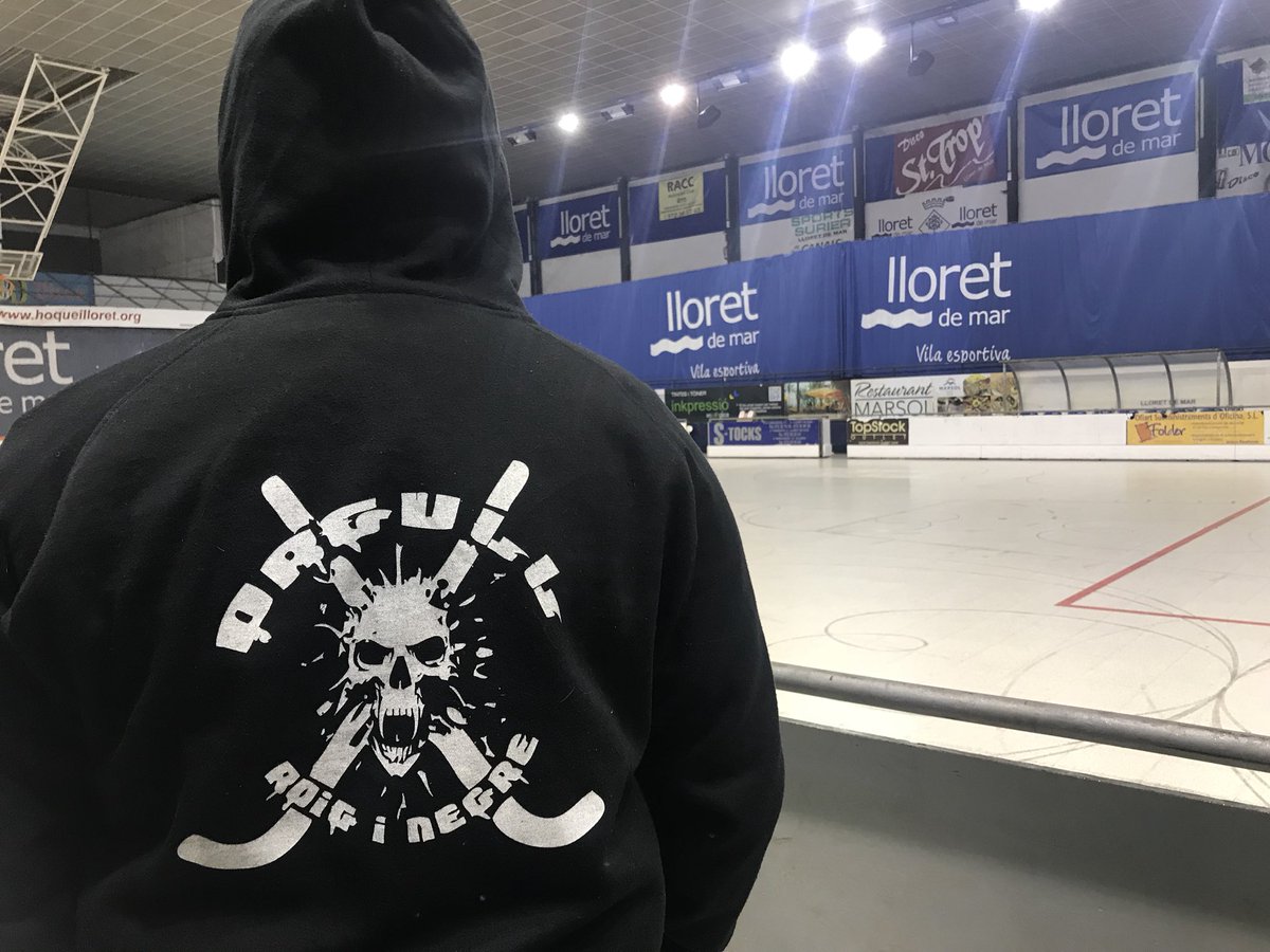 ORNvendrell's tweet photo. ORN SEMPRE AMB L EQUIP!!!!!!  a Lloret Victoria per 2-3!!!! @okcevendrell ! https://t.co/Y7ACLkNvSZ