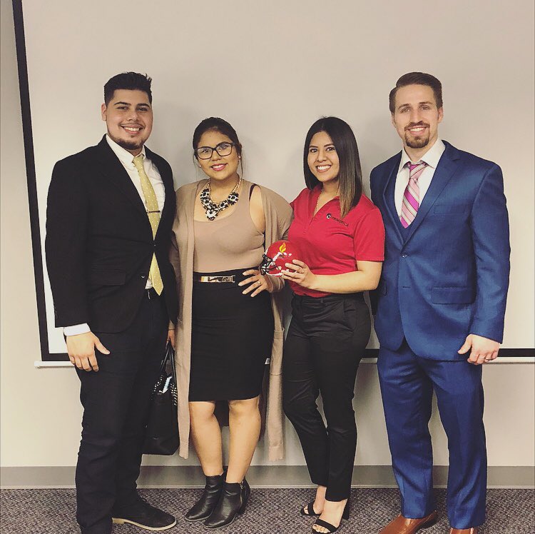 nanci_puente's tweet photo. You are the spark of your own legacy. ✨ you can’t outwit fate by standing on the sidelines placing little side bets. If you don’t play, you can’t win. 🤷🏽♀️ I’ll see y’all at the top.✌🏽🔥 #FutureRVP #BossBabes https://t.co/qgqesaoLWA