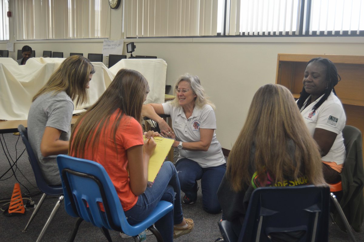 my_pcs's tweet photo. At Seminole Middle School's Women in STEM breakfast,  young female scholars interacted with women who work in science, technology, engineering and math careers. #PCSSTEM https://t.co/zfdY58E1Jn