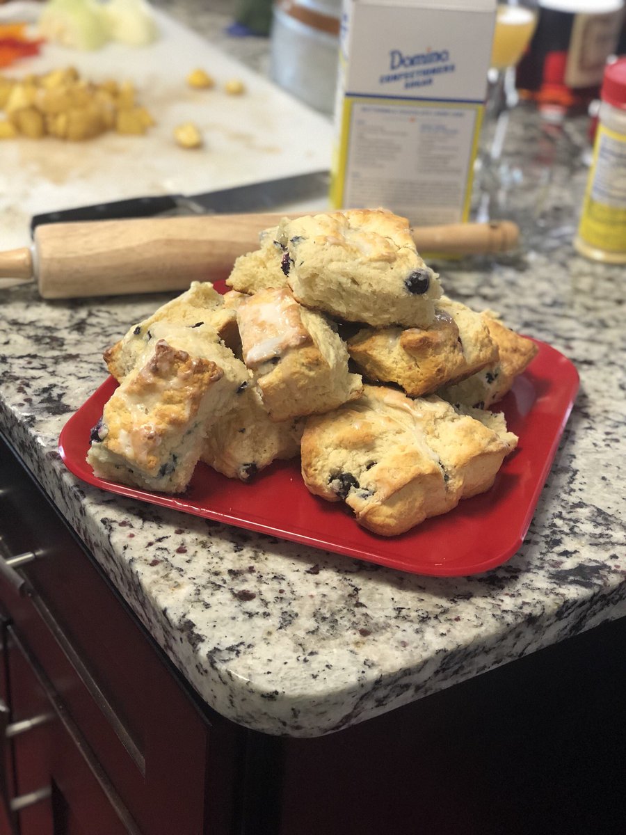 ChoppednHued's tweet photo. @Ohwaawaa Private chef, I do brunches (max of 20 ppl). Located in the DMV area. I also travel. Best biscuits of your life. Ask about me. #BrunchWithDavid https://t.co/Zhl8Inj64R