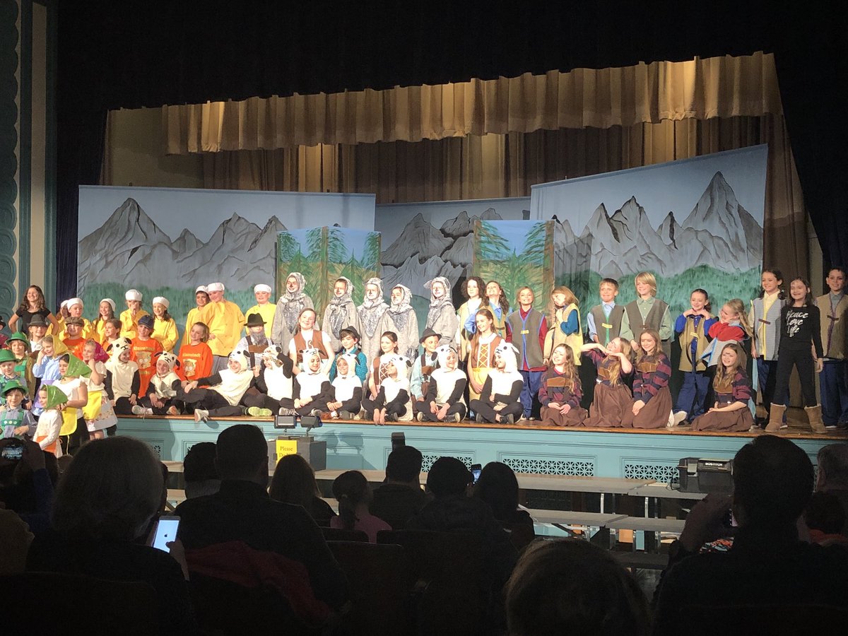 MeredithJill14's tweet photo. Saturday Matinee @seacliffschool #talentedkids #mpdsgottalent https://t.co/TID7m9vh1l