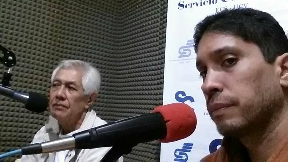 Pasantias_ecs's tweet photo. Esta semana en @sehablacomunitario conversamos con el prof Geovanni Siem, Direc del IDEC-FAU sobre los proyectos que lleva adelante en el programa @UCVSustentable . Hoy sáb 10 de marzo de 2018 a las 8:00 pm a través de https://t.co/FW7viaAiKm 
#ecsucvalservicio #UCV @UCV_Noticias https://t.co/tbod0EsLy3