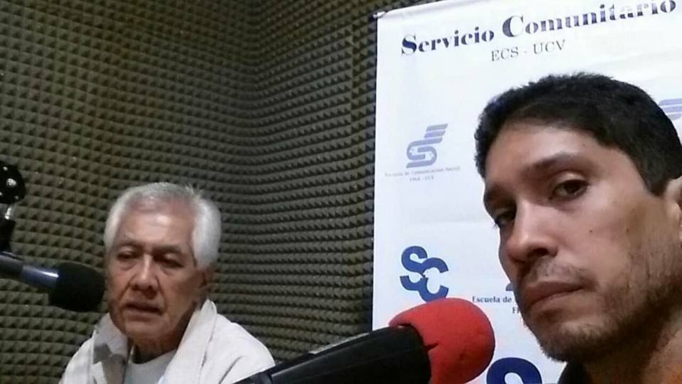 Pasantias_ecs's tweet photo. Esta semana en @sehablacomunitario conversamos con el prof Geovanni Siem, Direc del IDEC-FAU sobre los proyectos que lleva adelante en el programa @UCVSustentable . Hoy sáb 10 de marzo de 2018 a las 8:00 pm a través de https://t.co/FW7viaAiKm 
#ecsucvalservicio #UCV @UCV_Noticias https://t.co/tbod0EsLy3