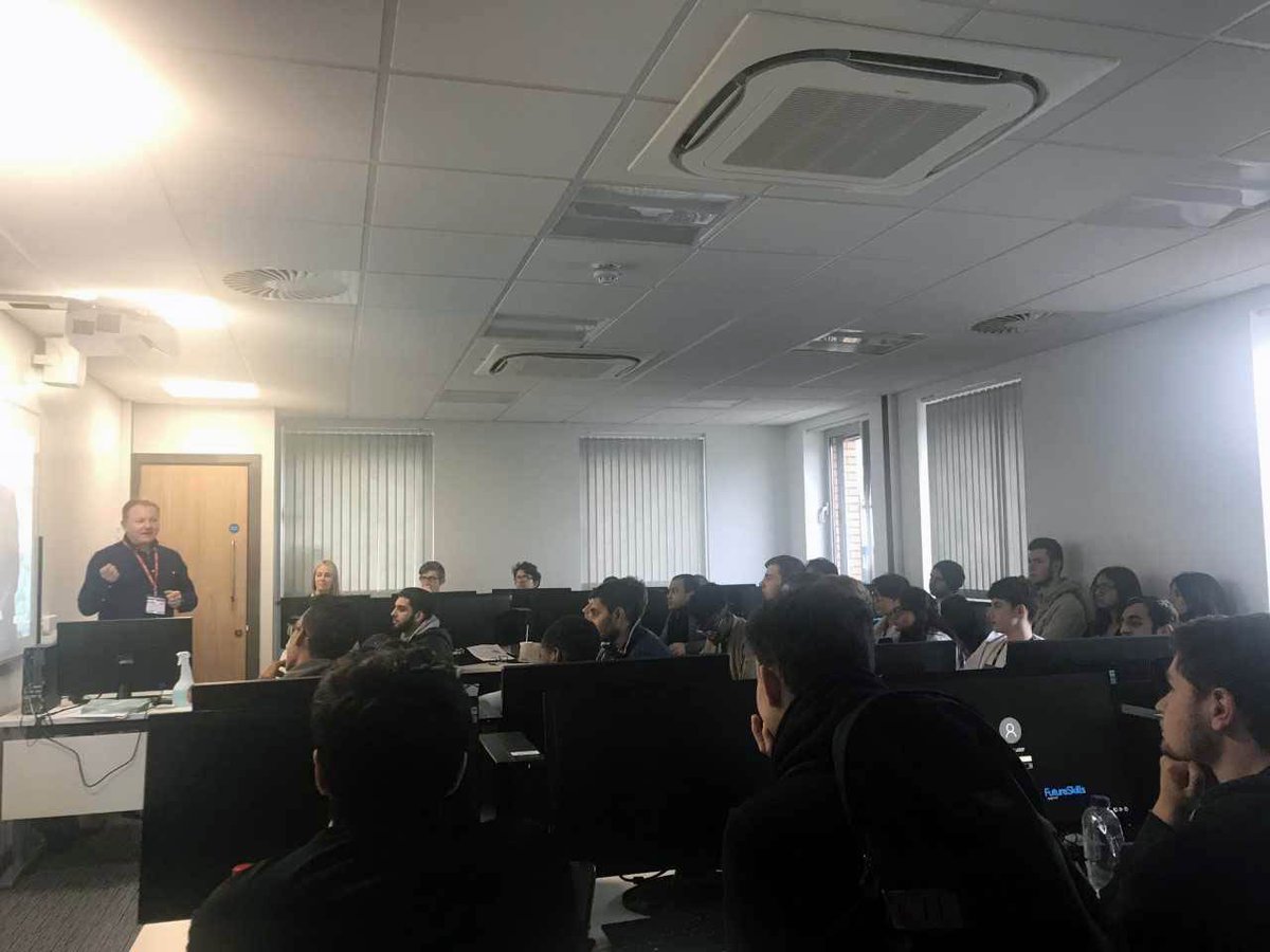 FS_MediaCityUK's tweet photo. ROB JONES OF ITLAB VISITS I.T &amp; COMPUTING STUDENTS AT FUTURESKILLS
Rob Jones, from ITLab, came into FutureSkills on Friday to give an inspirational I.T Careers talk to 40 or our Computing students.  A great afternoon had by all!
#ITForMe @ITLabUK #ThankYouRob @SCC_Computing https://t.co/Bl4Po74J9h