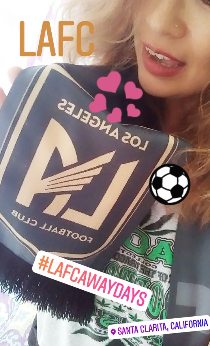 RosieJuneBug's tweet photo. What a great start to a great season💕⚽ #LAFC #lafc #MLS https://t.co/eayNoT5yK1