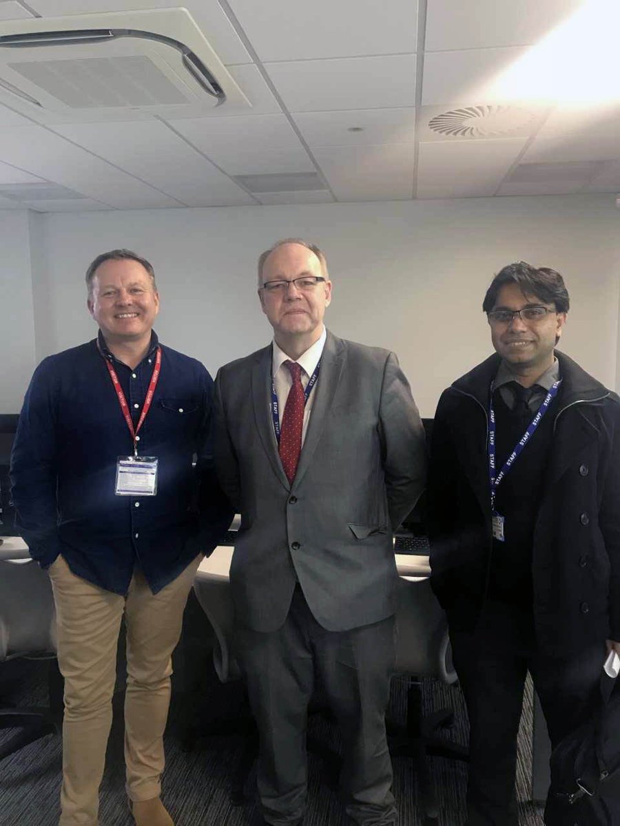 FS_MediaCityUK's tweet photo. ROB JONES OF ITLAB VISITS I.T &amp; COMPUTING STUDENTS AT FUTURESKILLS
Rob Jones, from ITLab, came into FutureSkills on Friday to give an inspirational I.T Careers talk to 40 or our Computing students.  A great afternoon had by all!
#ITForMe @ITLabUK #ThankYouRob @SCC_Computing https://t.co/FqYEMw714O