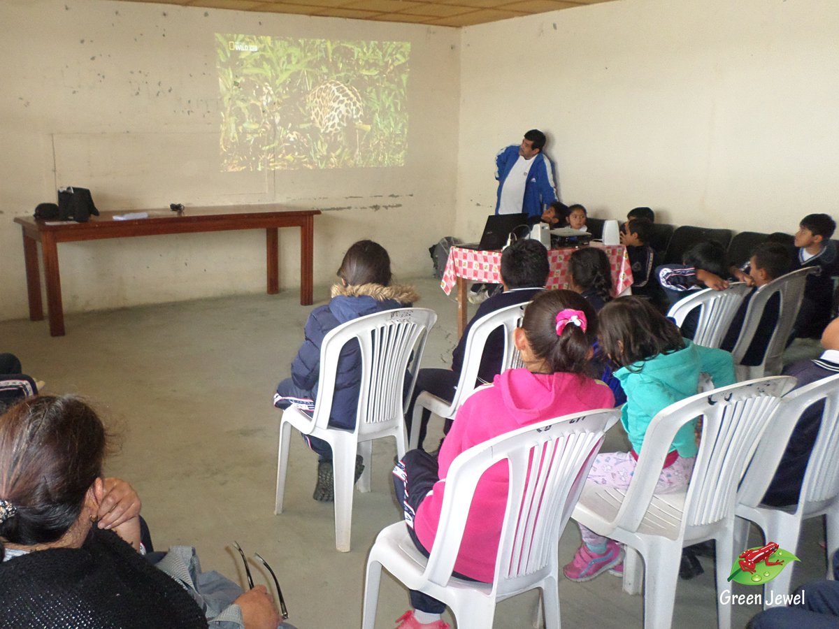 GrupoGreenJewel's tweet photo. EDUCACIÓN AMBIENTAL POR DIA MUNDIAL DE LA VIDA SILVESTRE [2/2]    Cerrando la jornada por el Día Mundial de la Vida Silvestre con los  estudiantes, profesores y directiva del barrio Zamora Huayco.

#WorldWildlifeDay #PredatorsUnderThreat #iProtectBigCats #WWD2018 https://t.co/ZTwmlT5Q7S