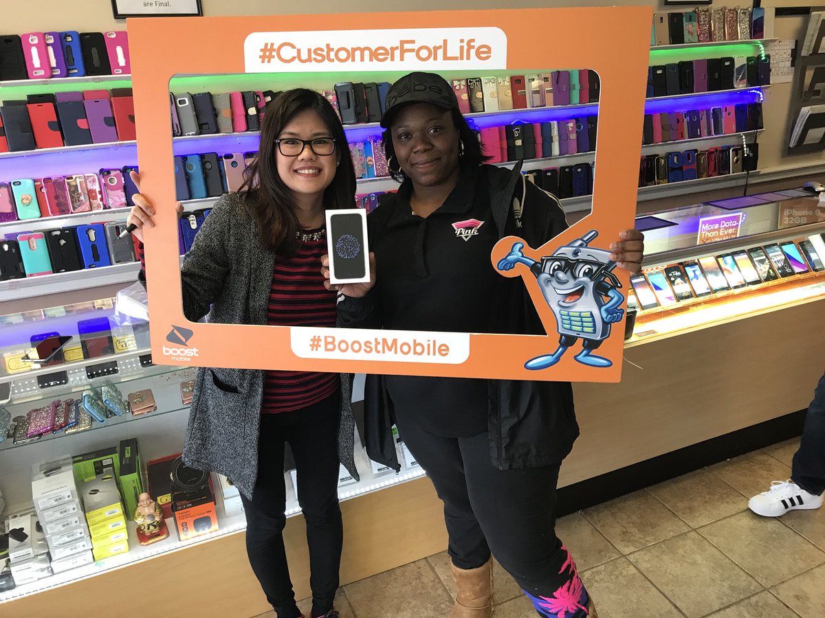 FFamilyWireless's tweet photo. Welcome all!! #switchers #upgrades #boostmobile #customerforlife #teamhyperlink @stevehyperlink @hyperlinkusa @edwardbarry14 https://t.co/y6DVvrx315