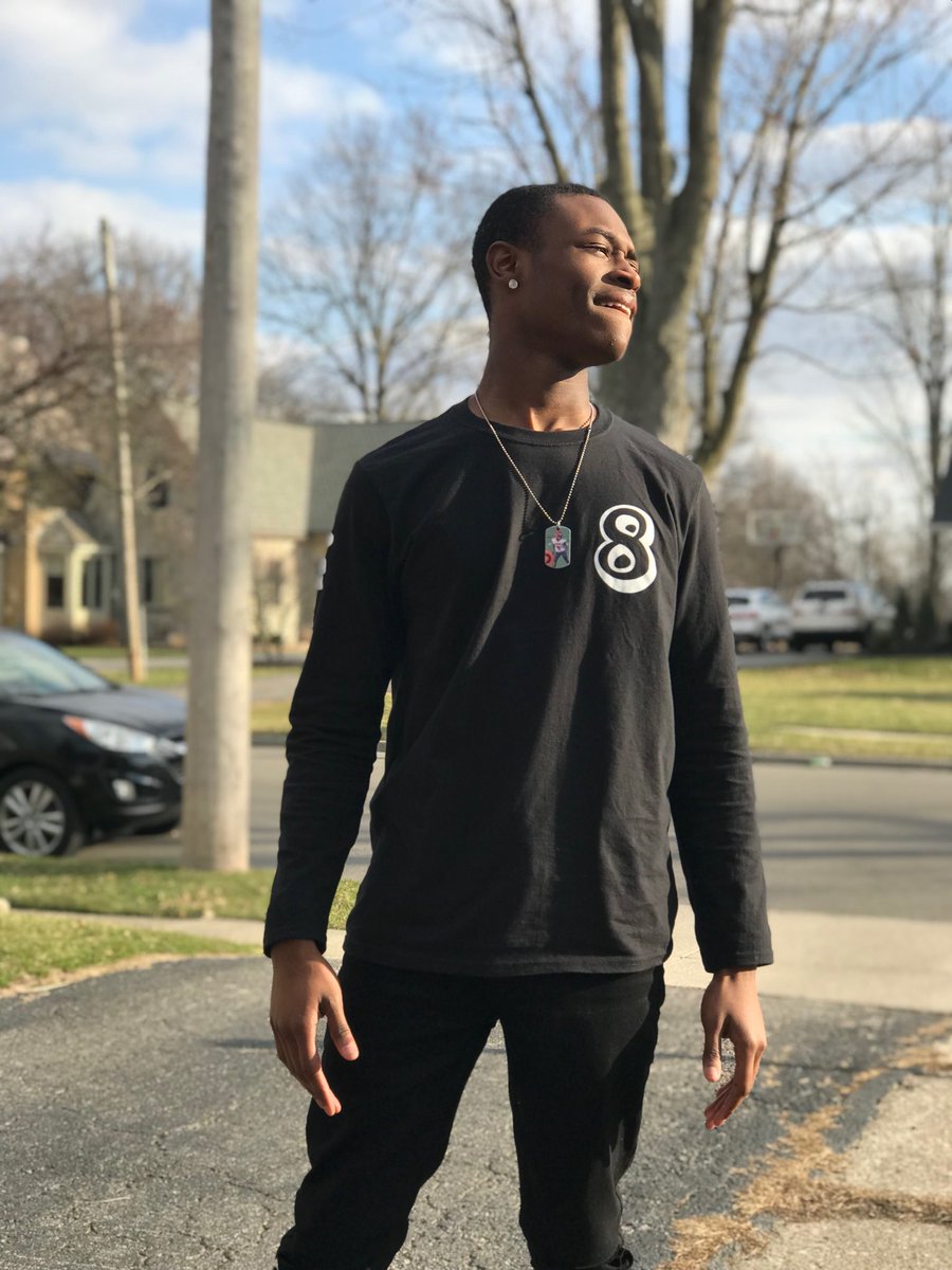 allergy_ease8's tweet image. Happy customers looking fresh in the Allergy Ease gear. We love the support!!❤️8️⃣✨🙌🏾 To get this gear go to allergyease8.com #allergyease8 #milk #egg #peanuts #treenuts #soy #wheat #fish #shellfish