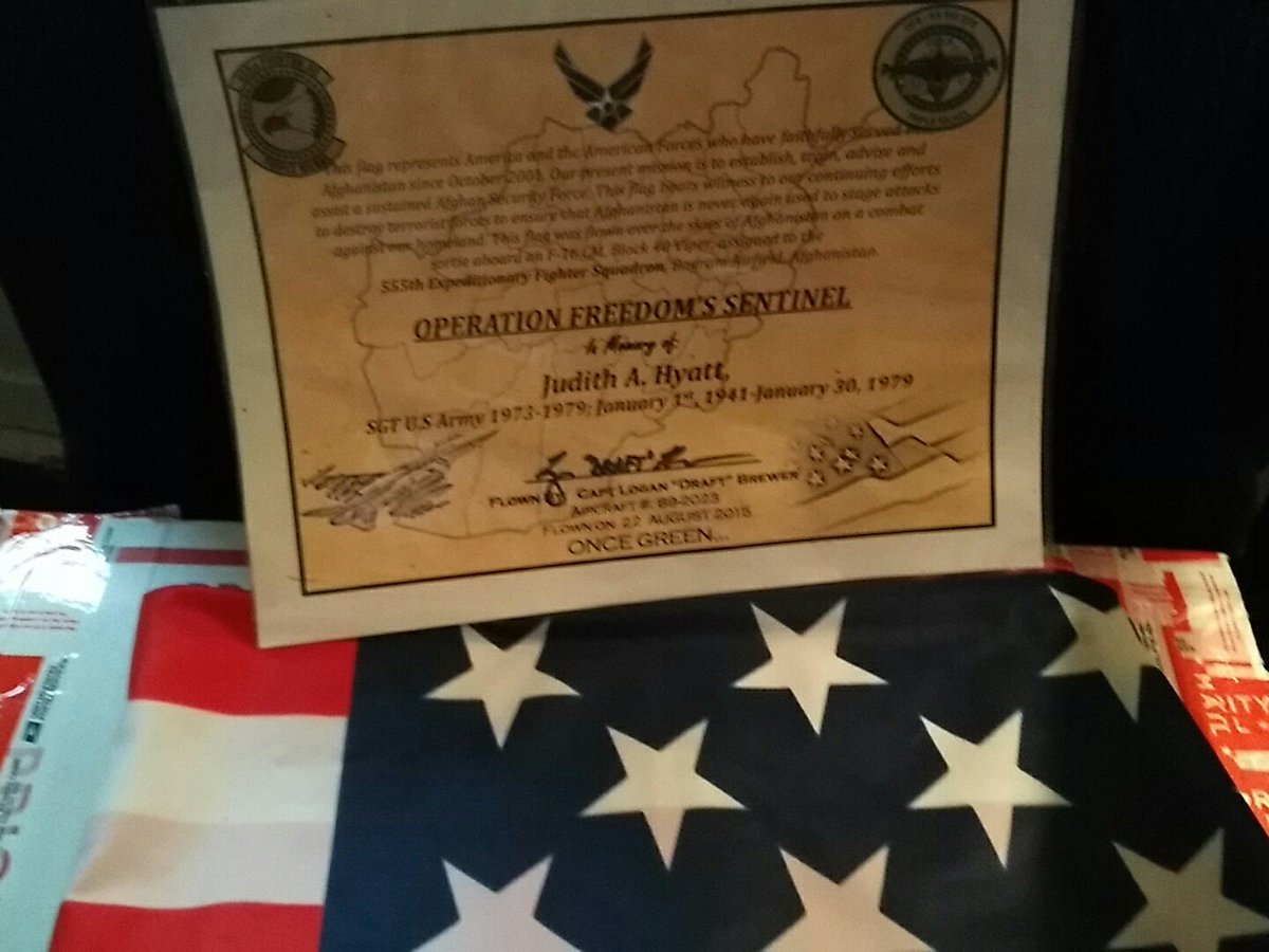 TheLiesThatBind's tweet photo. @SteelergalMiche This came today, a very special gift from my "adopted" little brother
Hard to read, I know... but I'm very proud of this.
It's special in so many ways
#ServiceRecord
In Memory Of Sgt Judith A Hyatt https://t.co/AiCWaKuKEo