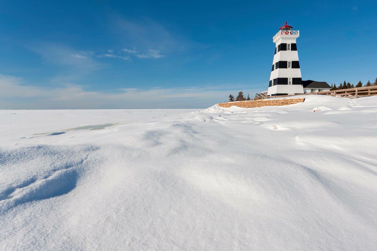 stclairmac's tweet photo. #truepei #wecomepei snow day West Point. @NoisePei @CBCPEI https://t.co/8Ny6WlXYRz
