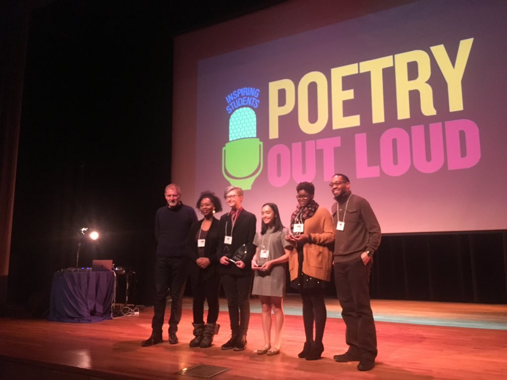 thedoaksgirl's tweet photo. Congratulations to Cayla Turner (in yellow), our #Maryland representative for Poetry Out Loud!!!👏🏽👏🏾👏🏽 What an awesome event filled with talented youth excited about poetry. It was an honor to judge @artbma today! #pol18 #msac50 https://t.co/Gmn9ssDrP3