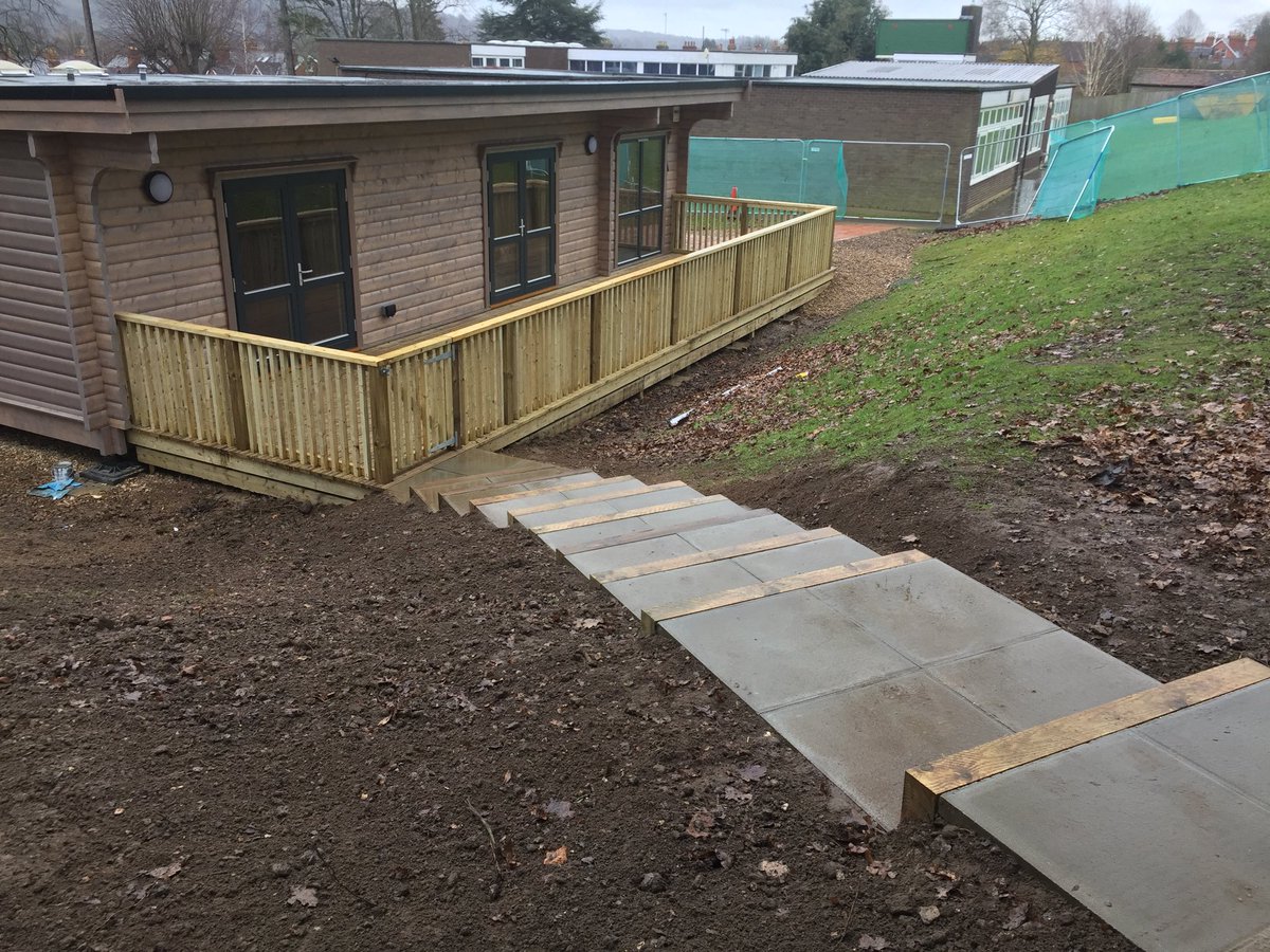 AcbFencing's tweet photo. #decking #nonslipdecking at Trinity School #Henleyonthames https://t.co/6aAre9cqe6