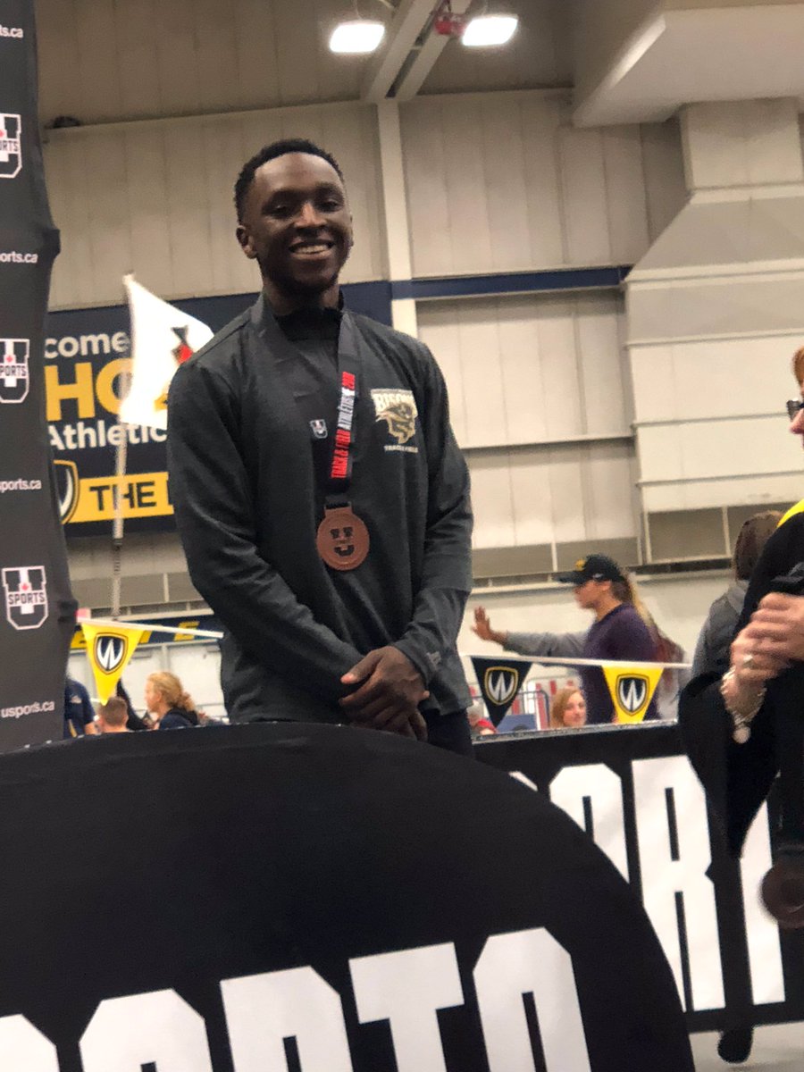 On the podium...!

Gee-ef Nkwonta bronze medal - men's triple jump on day 3 of 2018 <a href="/USPORTSca/">U SPORTS</a> T&amp;F Champs

His 1st U SPORTS medal

#gobisons