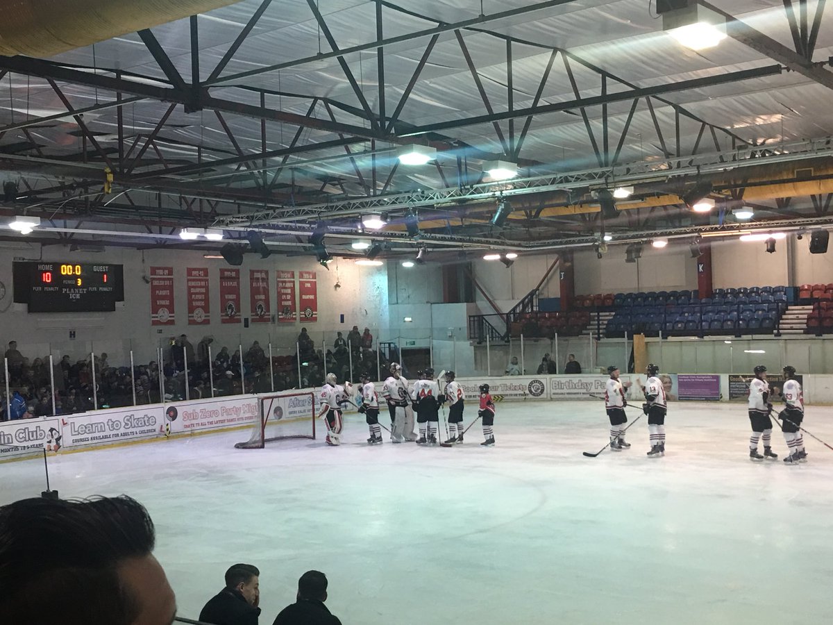 Jade_Whymark's tweet photo. Look at that score! @BisonHockey thank you for being on top form tonight 🤗 https://t.co/lsLDCxkVaL