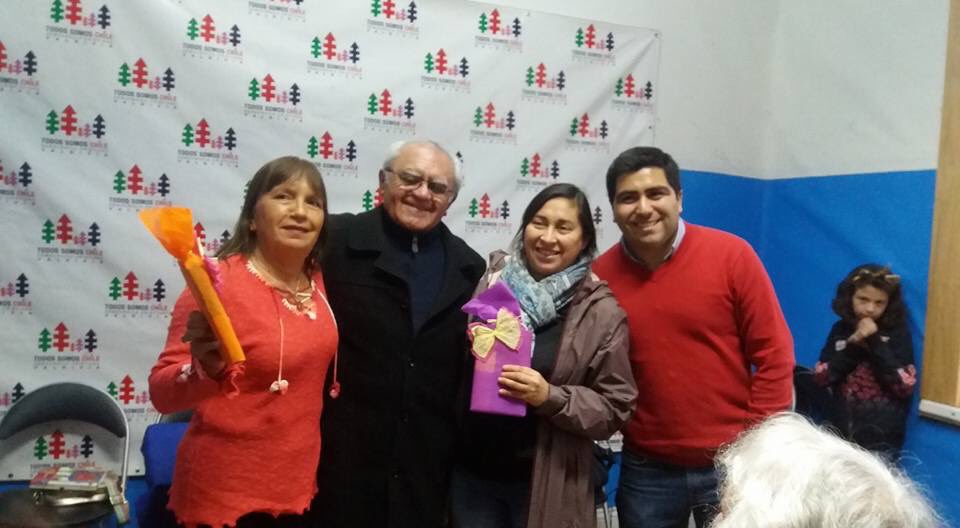 pdclosrios's tweet photo. Ayer nos reunimos a conmemorar el "Día Internacional de la Mujer" y rendimos homenaje a tantas camaradas que han sido un aporte para nuestro partido y para el país. https://t.co/Arkc8jIVyP
