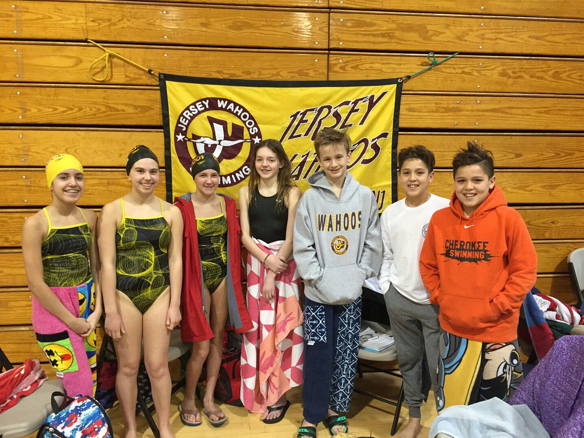 JerseyWahoos's tweet image. Wahoos 12 and Older Bronze Champs Swimmers doing a great job. Way to go.👍