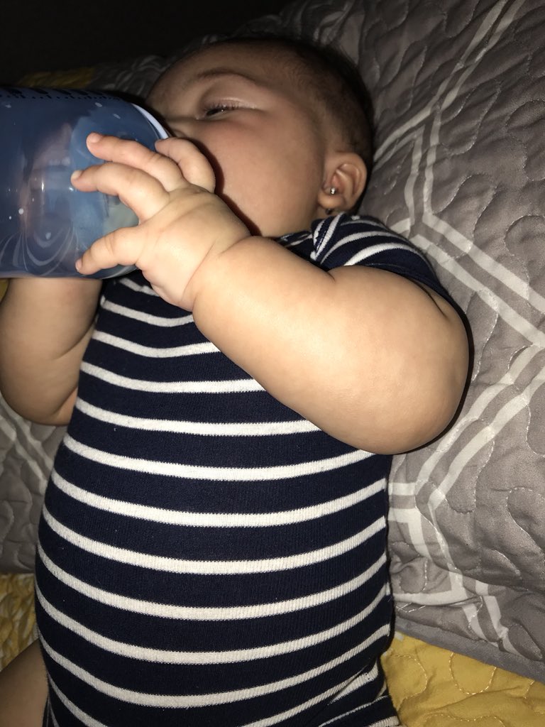 MattWilcox_6's tweet photo. My fat man is 4 months today 😩😩. Time is flying . Don’t know what I’d do w/o him tho 🖤🖤 https://t.co/doZKoU8ZXY