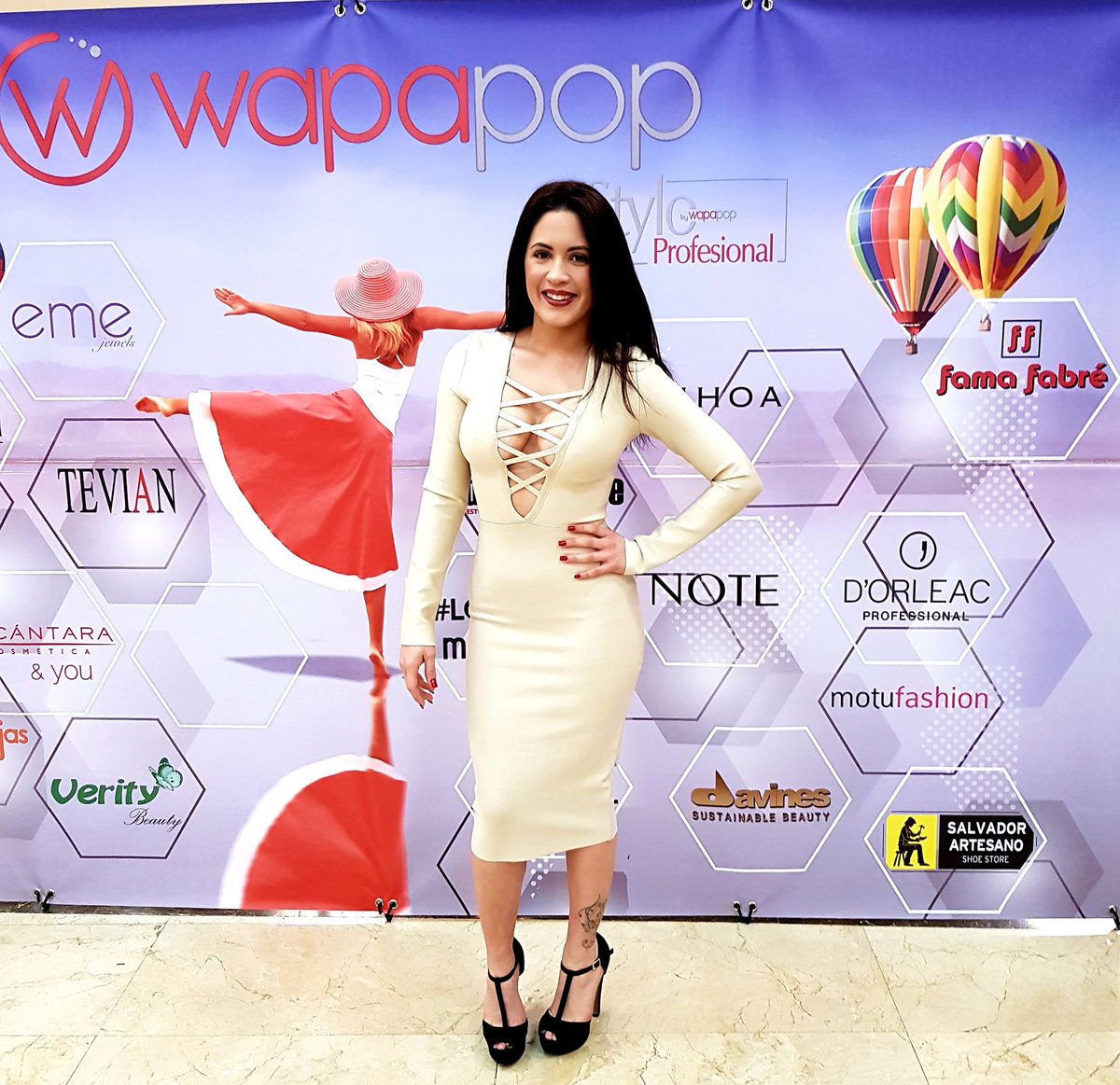 esthermontes_'s tweet photo. Un gran día en el evento wapapop #wapapopvalencia https://t.co/anRRkEs3ra