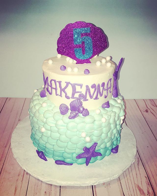 TSSCakes's tweet photo. #mermaidcake for MaKenna. #buttercream #ombre #purple #teal #cake https://t.co/4y52mC1ebq https://t.co/UeTLh7Vglz