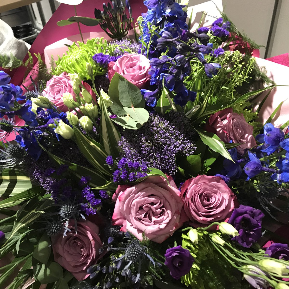 ByFunkyFlowers's tweet photo. If you've left it a little late to get a Mothers Day gift, Funky Flowers has your back! Open from 7.30am tomorrow morning on the London Road Wokingham, pop in and pick up a beautiful floral gift on your way to see your Mum! #mothersday #giftideas #wokingham #florist #flowers https://t.co/iXZBvQJHtj