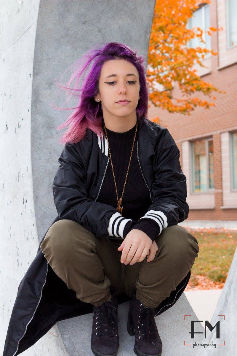 Thought it was a cool idea to pull this from my facebook profile. photography goes to FM photography and design. AKA a friend of mine!