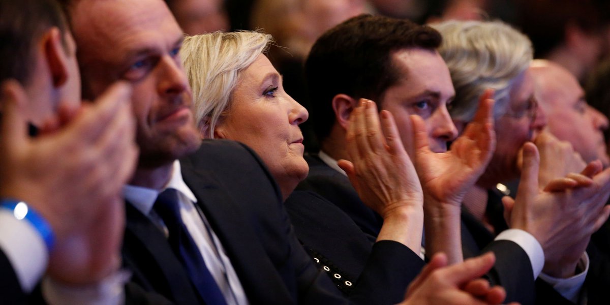 leJDD's tweet photo. [SONDAGE #JDD] De moins en moins de Français veulent que Marine Le Pen soit candidate à la présidentielle https://t.co/EIGM6mxA80 https://t.co/xlBoSTRDbG