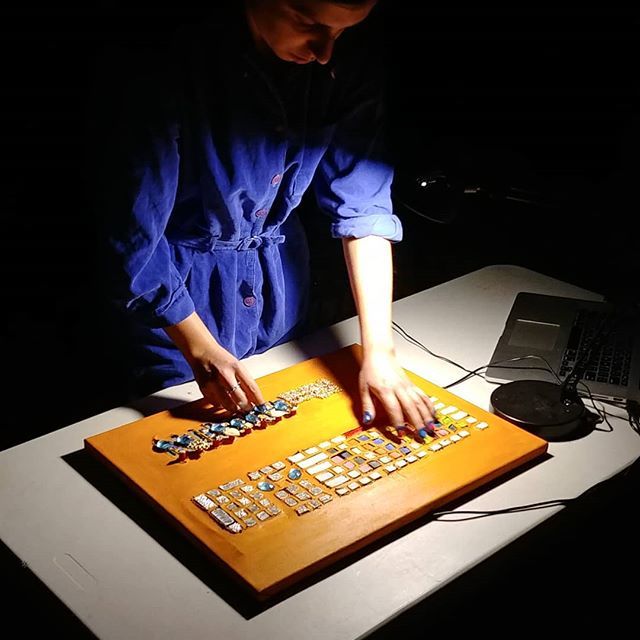 This painting makes noise... Beautiful noise