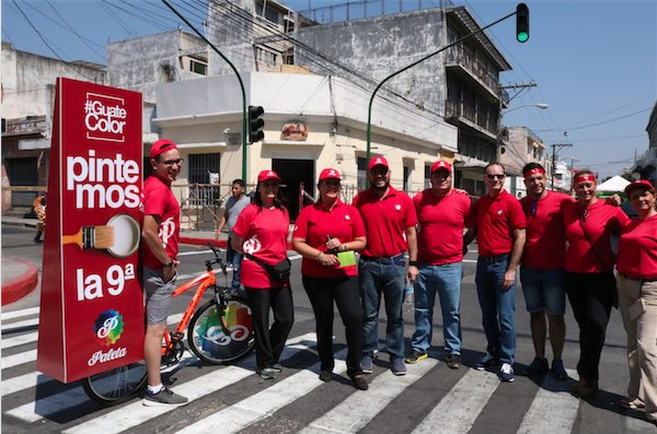 EmisorasUnidas's tweet photo. #GuateColor: Paleta dona más de 900 galones de pintura para proyecto "Pintemos la 9a". ► https://t.co/CZXhkxVWrh https://t.co/4nx5iARQGh