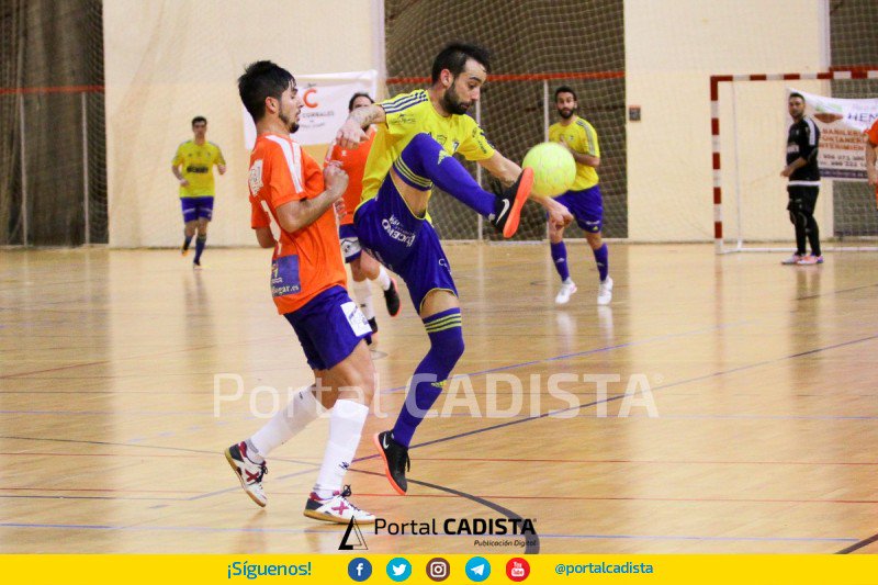 portalcadista's tweet photo. FOTOGALERÍA 📸: Cádiz CF Virgili - CD Isleño San Fernando FS (5-1)

Menudo espectáculo en el Ciudad de Cádiz... ¡y aquí están las fotos! 👇👇👇
https://t.co/yw9p5EP05w https://t.co/IvPnjchDjd