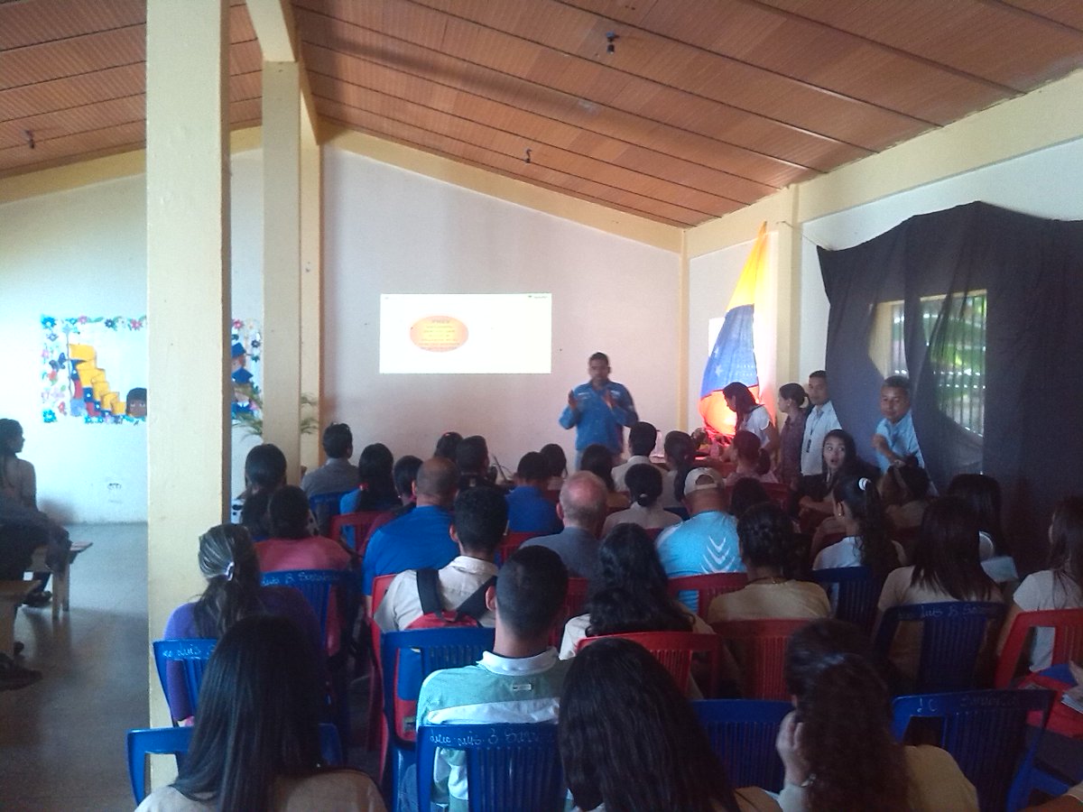DIMASSUCRE's tweet photo. #09Mar VII Jornada Plan Divulgación #SNI #PNEV #LOEU 2018 y Oportunidades Estudios Universitarios de @opsuoficial y @prensazees en #Cumanacoa municipio Montes #MontesPotencia #SucrePotencia @Mppeuct @MPPEDUCACION @JRamos_ZESucre @jesusrrn https://t.co/T9Aej3QJaE