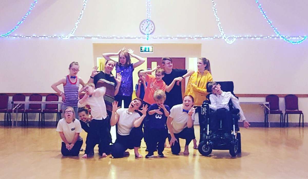 emabouch's tweet photo. Super proud of my groups performing at the @southhollandcentre last night at the second 11 Million Reasons to dance platform alongside @cassonandfriends They were outstanding! 😀 what a show, well done to all ! #cassonandfriends #NATTT #peopledancing #communitydance https://t.co/BVaFH4vUPA