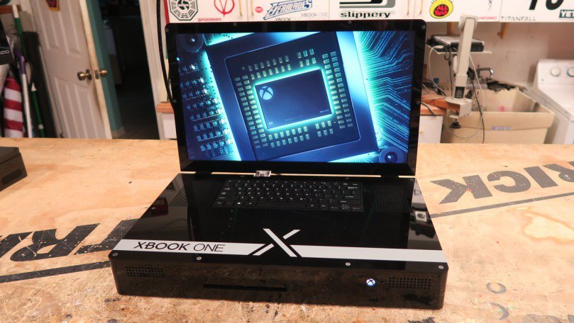 TeraTechFR's tweet image. #Xbook One X : #Quand la Xbox One X #Devient un #Ordinateur #Presque #Portable  terabyte.cf/xbook-one-x-qu…