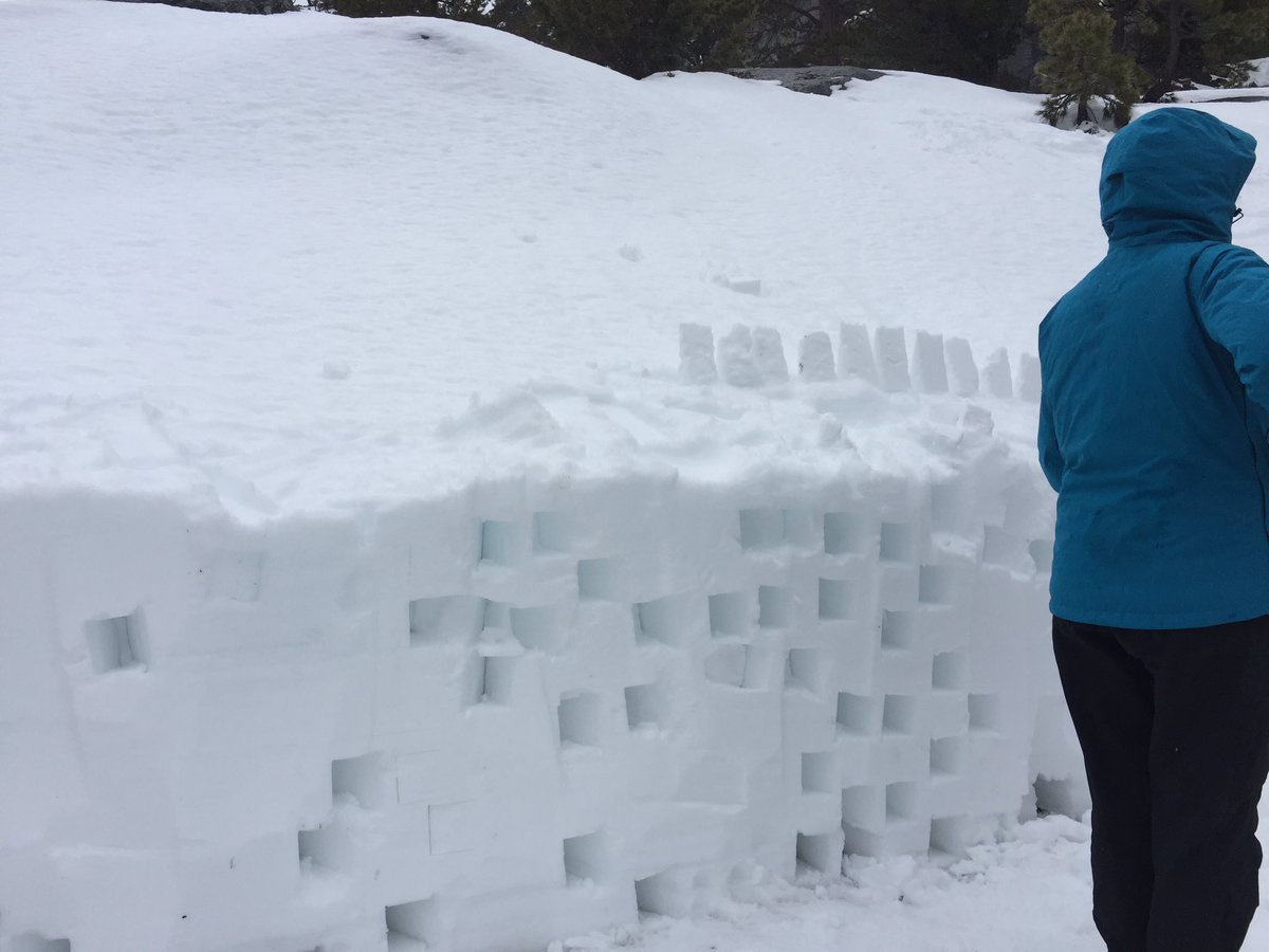 joe_camaddo's tweet photo. Snow pits! #snowhydro2018 #sweeee https://t.co/nwAgThQ6LI