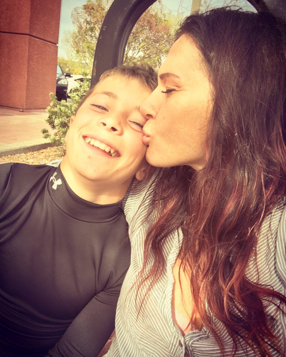 CatZingano's tweet photo. My β€οΈ #strawberrylife #Homeandfamily #teamalphacat #alphacub #acz #catzingano #alphacatzingano @ufc https://t.co/LErgiOvA1N