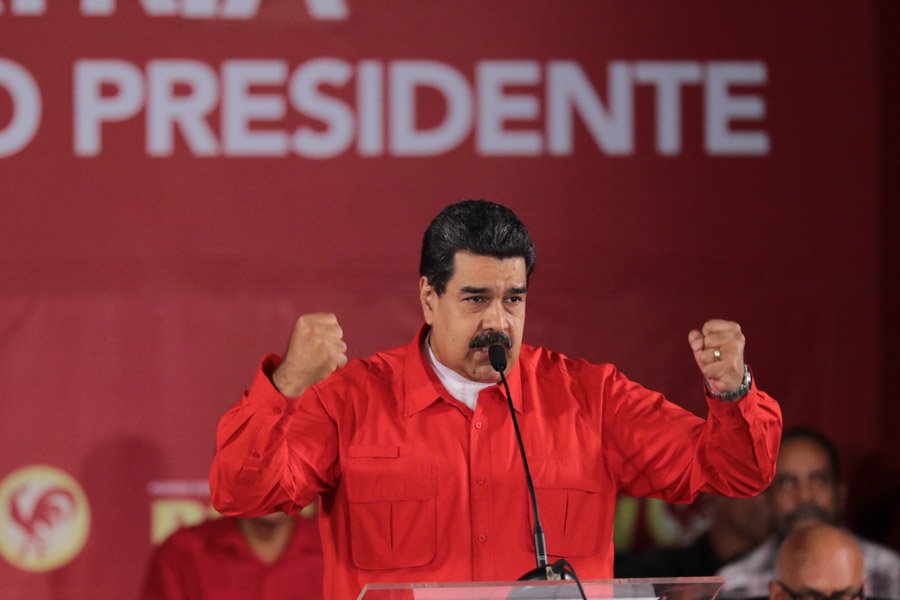 SGMinEcoFinanza's tweet photo. #FelizMartes #27Feb El presidente de la República, @NicolasMaduro, informó que la criptomoneda venezolana el Petro ha recibido un total de 171 mil ofertas de compras certificadas, desde que comenzó el período de preventa el pasado 20 de febrero. https://t.co/J85Z4JdHNW