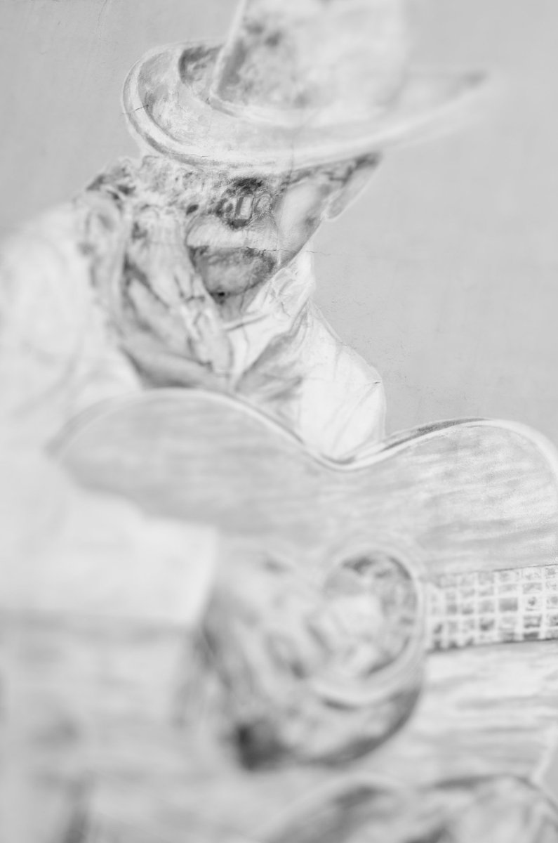 AliciaPiavis's tweet photo. My next entry for the #lensbaby #blackandwhite #photochallenge :) #portrait #Edge50 #composerpro #Denver #cowboy #blackandwhitephotography #getoutside #explore #photoaday https://t.co/KxxFebL9n6