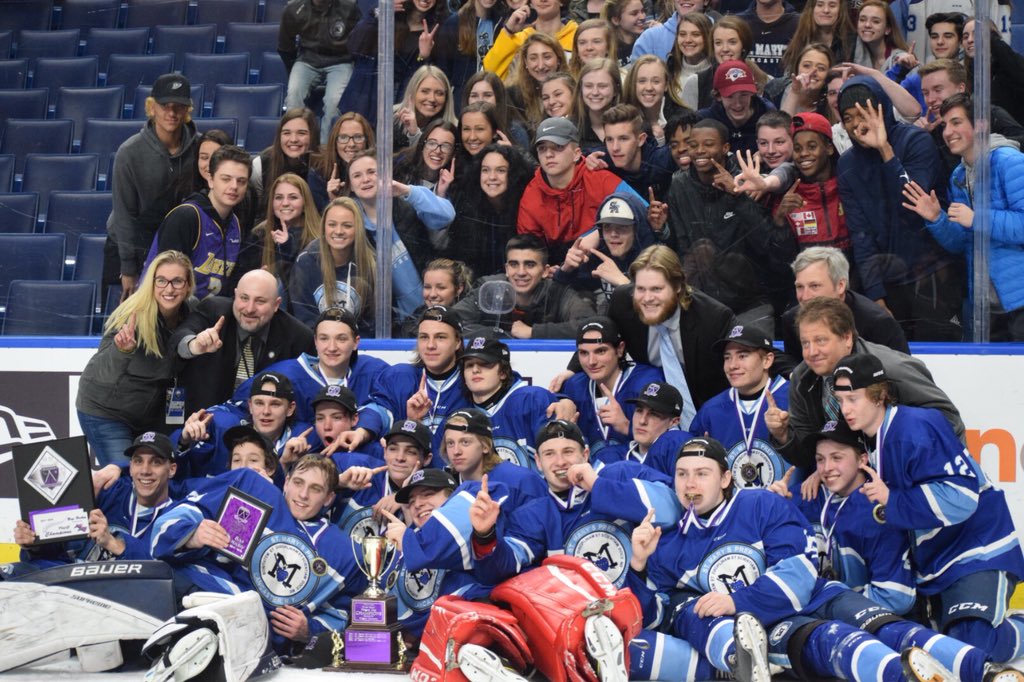 SMHAthletics's tweet photo. Your 2017-18 Catholic Federation Champions!  The St Mary’s Lancers! 🔥🏒🏆 https://t.co/XhtRKhuq1i