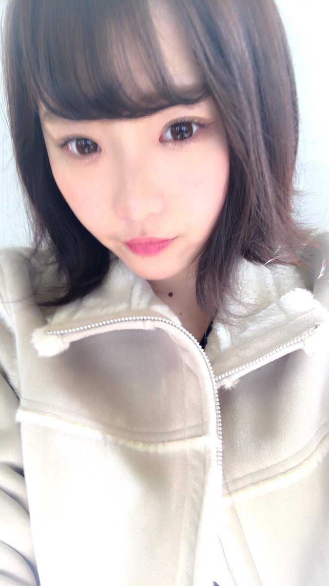Sena2214's tweet photo. 外ハネちゃんもアップスタイルも
全然雰囲気違うようになるなー😩
アップスタイルらくちん⭐️

髪の毛早く伸びないかなああ
ボブ飽きた🤭 https://t.co/kzR8Krbzjl